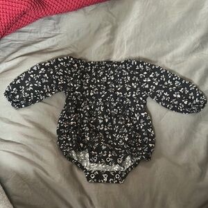 NWOT NEW Rylee + Cru Bubble Romper Black Floral 3-6mo 3-6Months